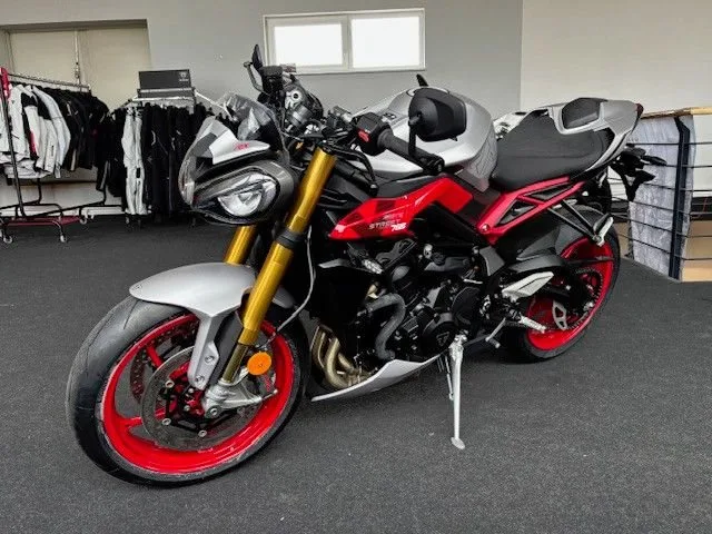 Triumph Street Triple 765 RX