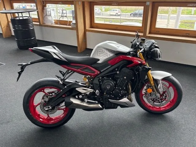 Triumph Street Triple 765 RX