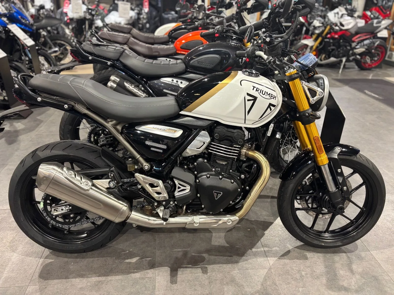 Triumph Speed 400