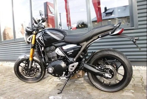 Triumph Speed 400