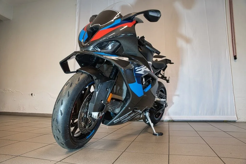 BMW M 1000 RR