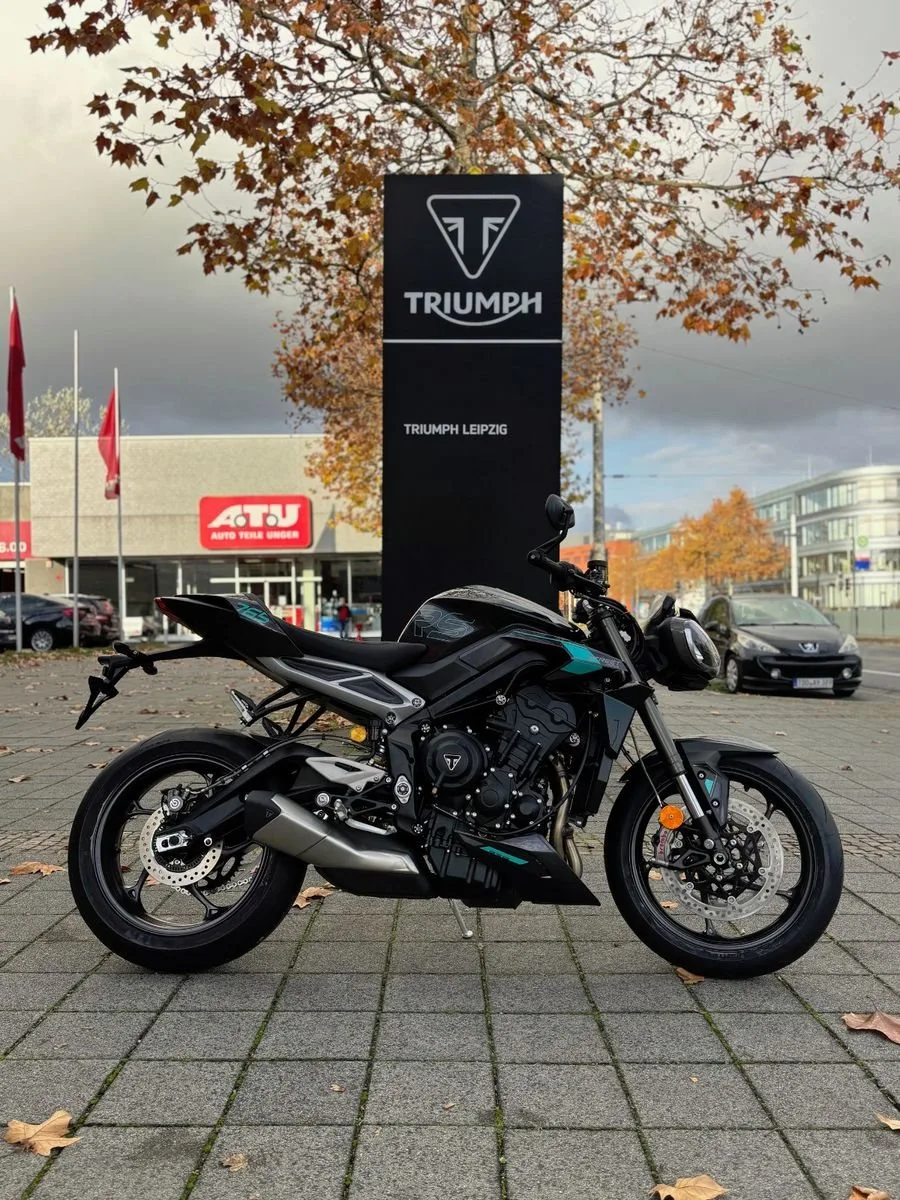 Triumph Street Triple RS