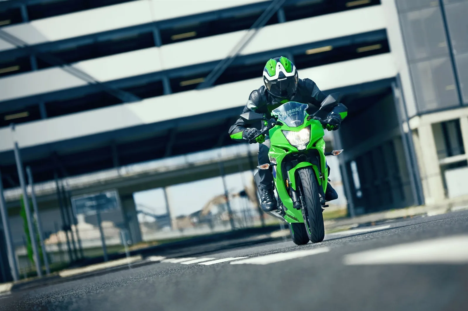 Kawasaki Ninja 125 inkl. Sturzpads