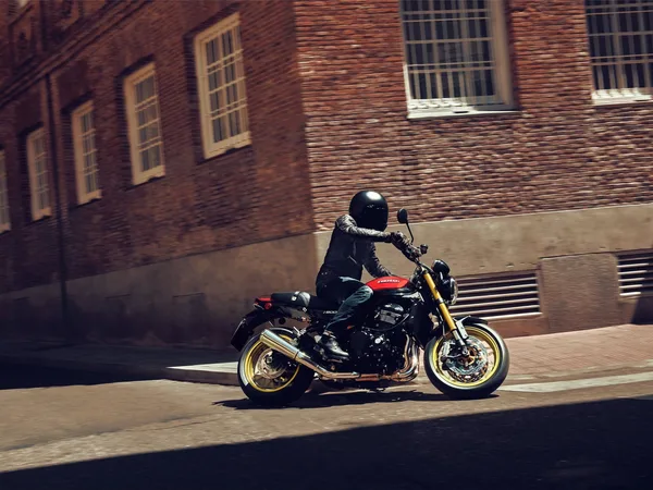 Kawasaki Z900 RS SE