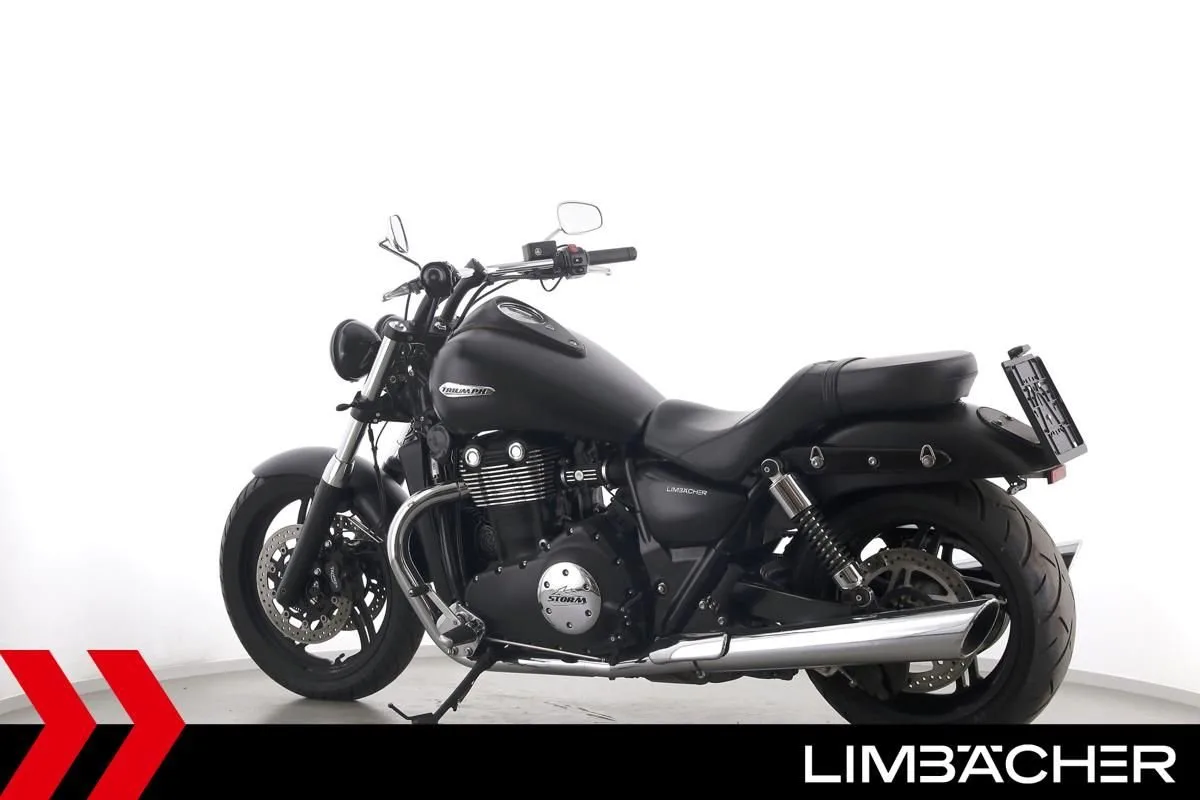 Triumph Thunderbird Storm