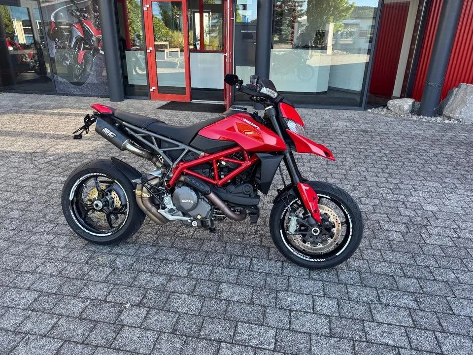 Ducati Hypermotard 950