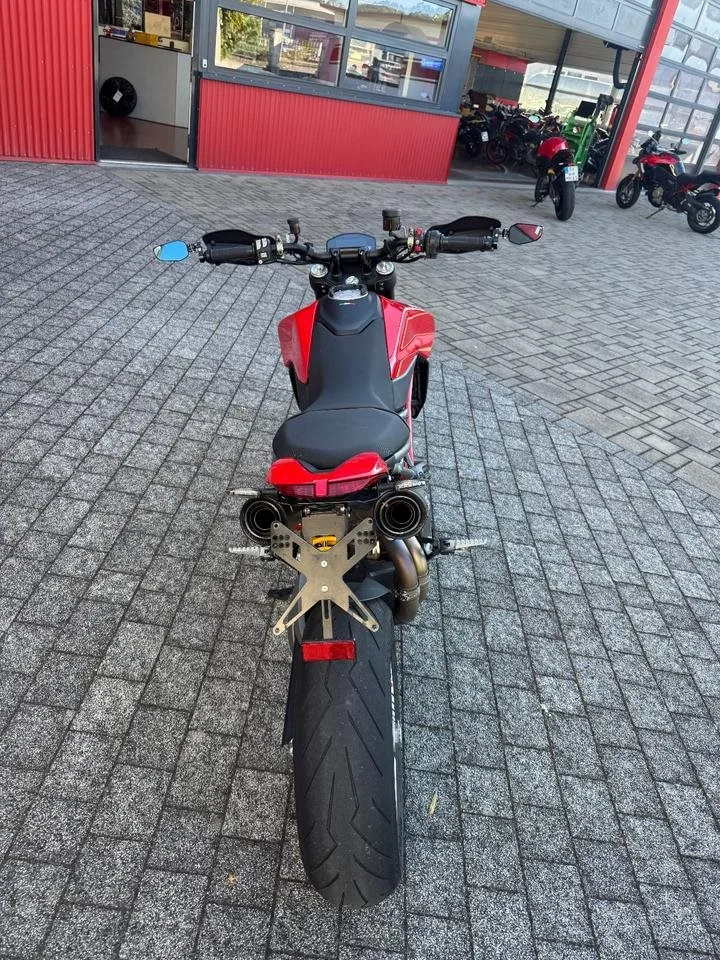 Ducati Hypermotard 950