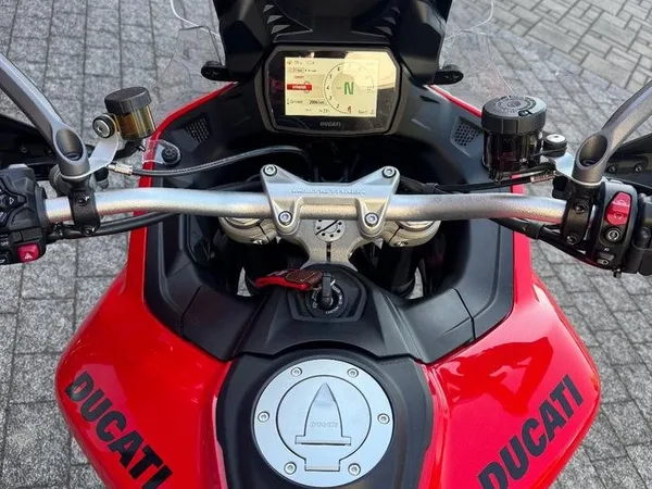 Ducati Multistrada V2 S