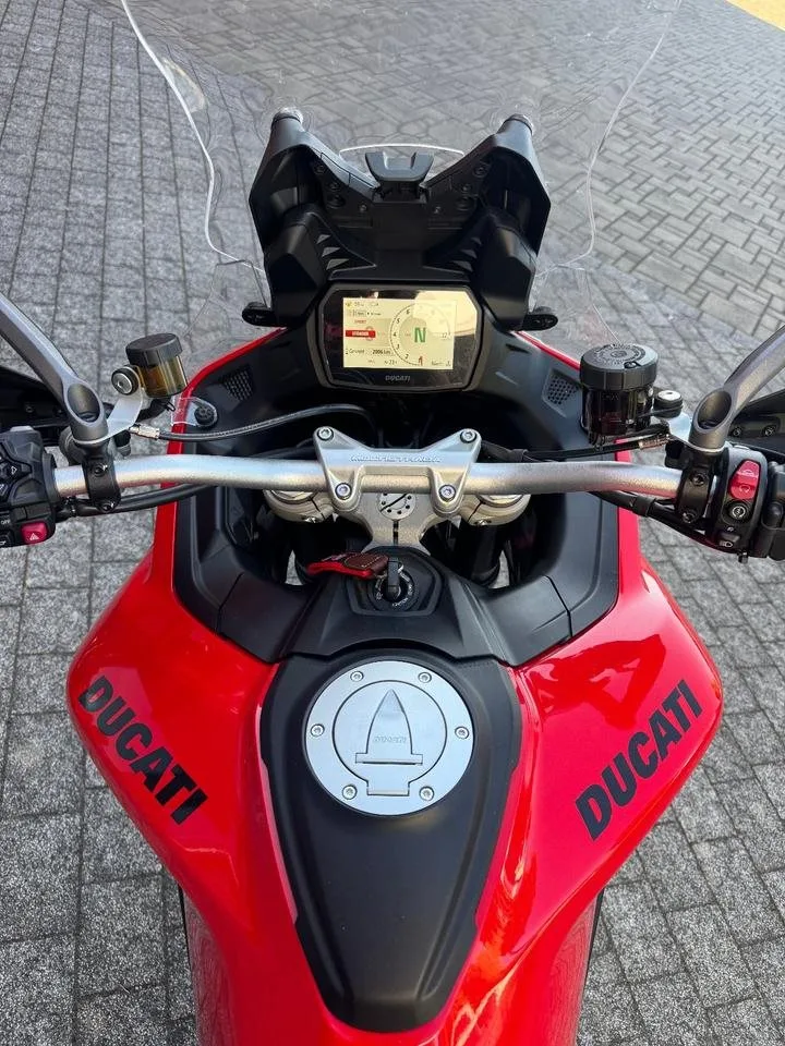Ducati Multistrada V2 S