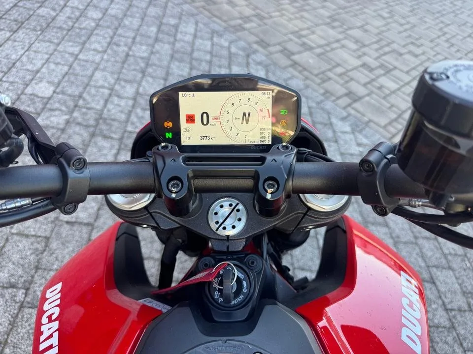 Ducati Hypermotard 950