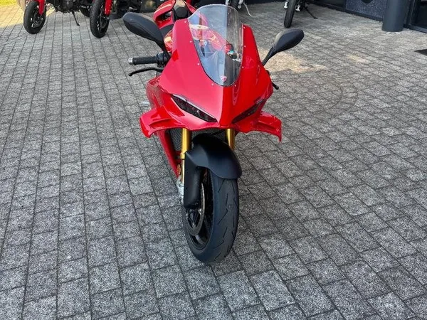Ducati Panigale V4 S