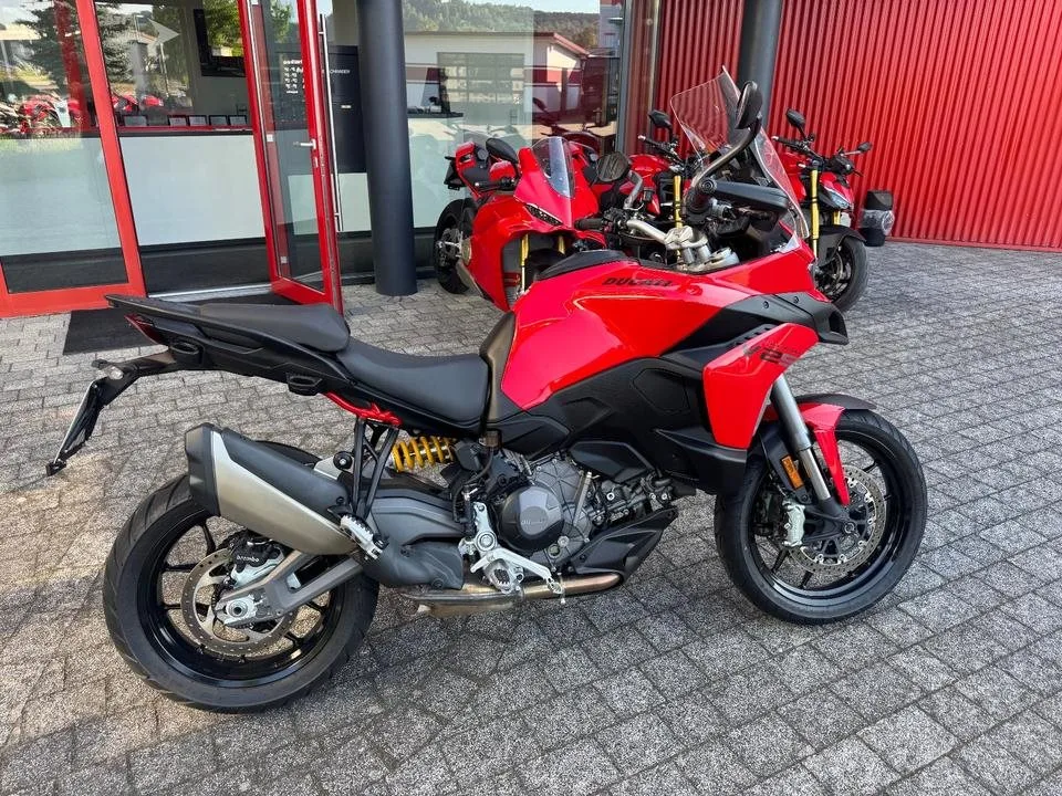 Ducati Multistrada V2 S