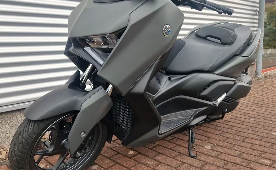 Yamaha XMAX 300
