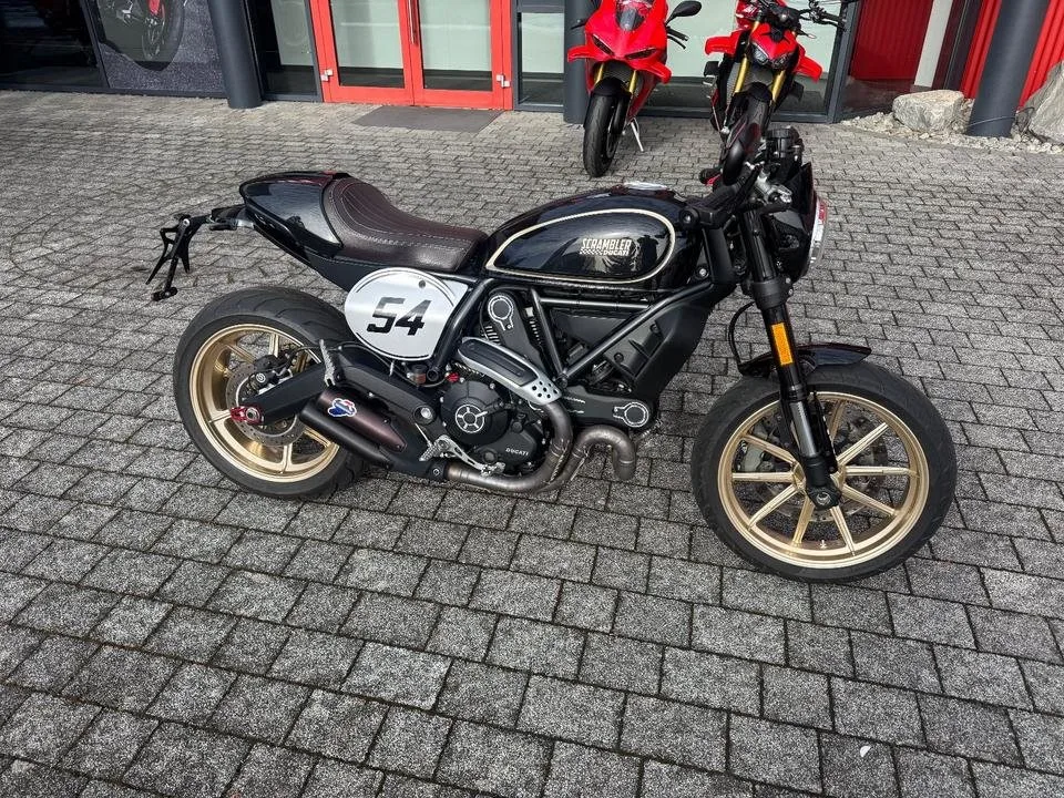 Ducati Scrambler Cafe Racer