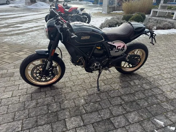 Ducati Scrambler Cafe Racer