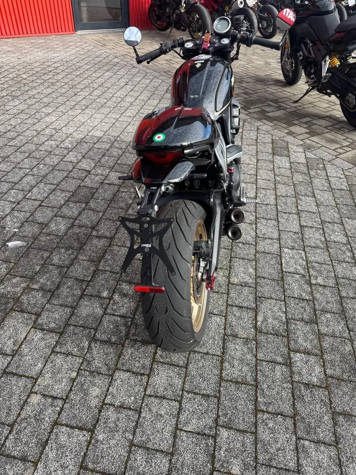Ducati Scrambler Cafe Racer