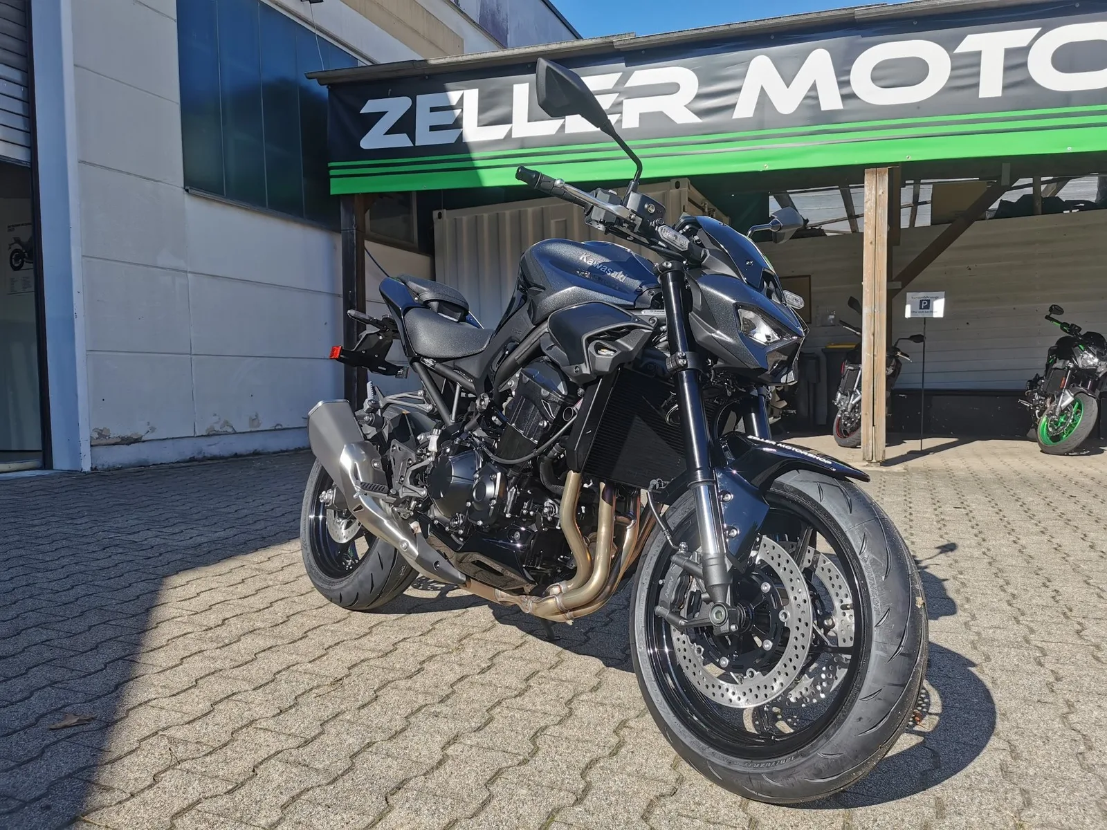Kawasaki Z900 NEUFAHRZEUG 2026