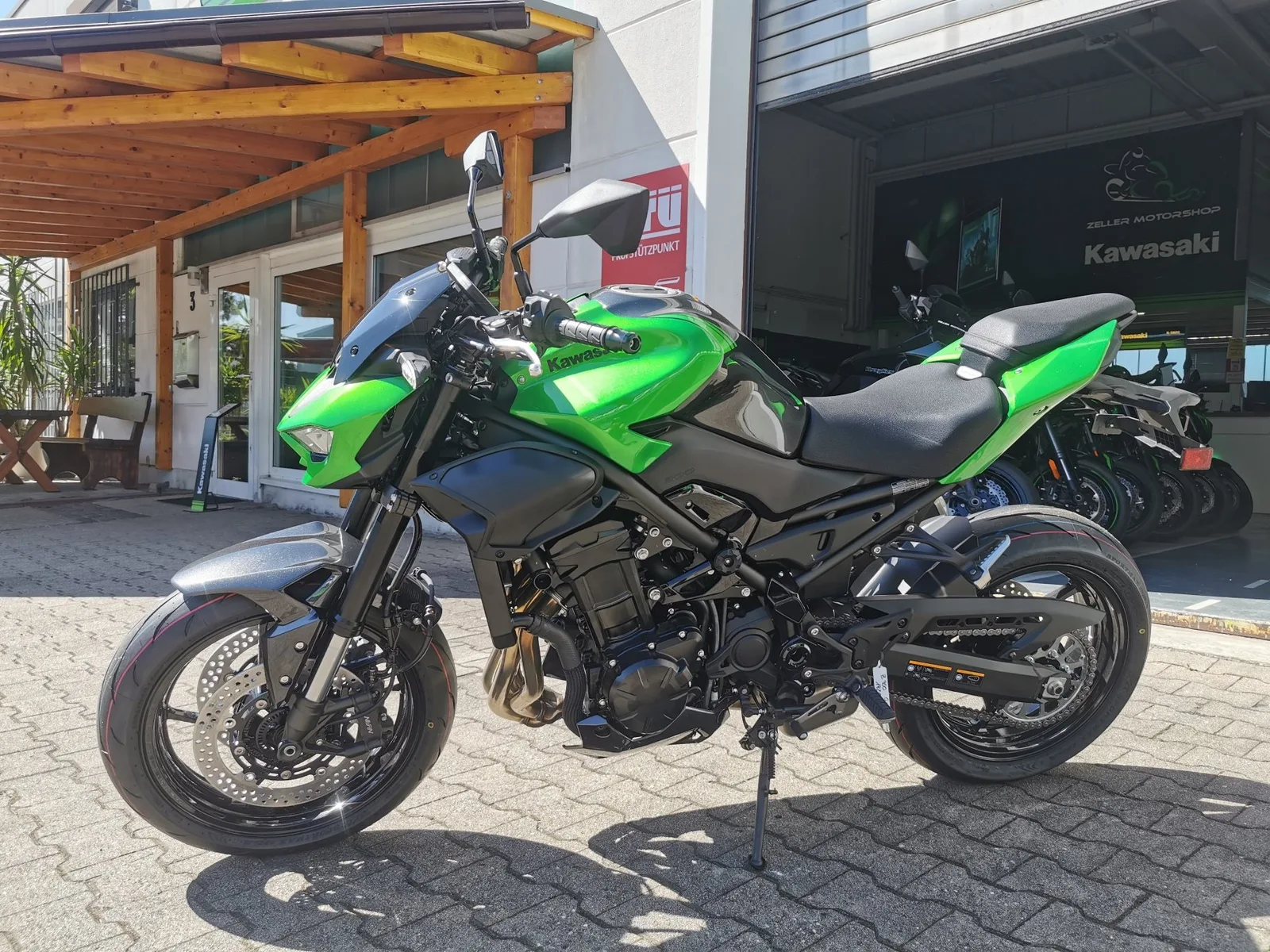 Kawasaki Z900 NEUFAHRZEUG 2026