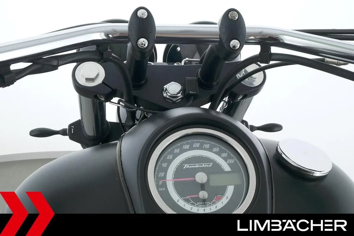 Triumph Thunderbird Storm