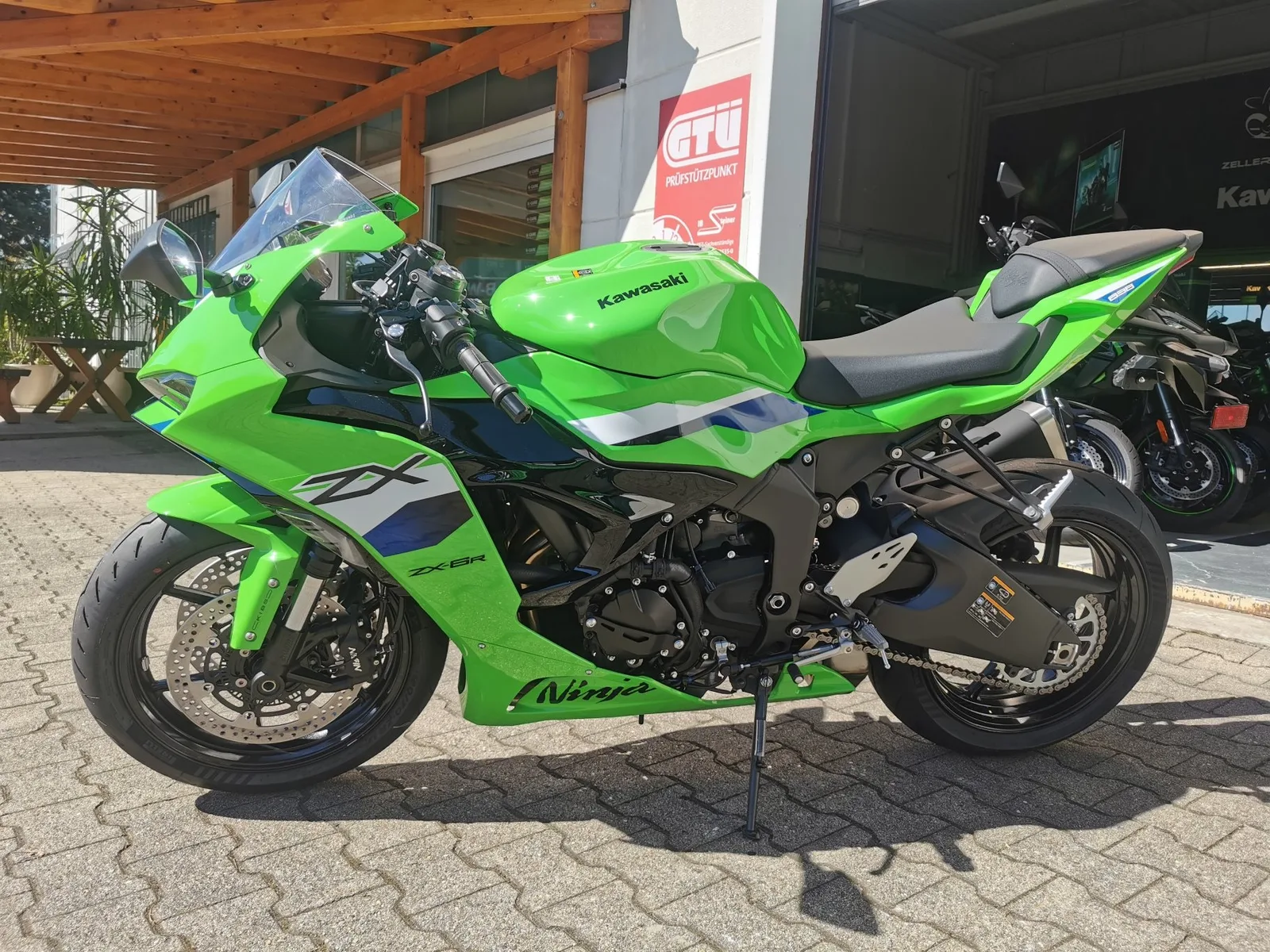 Kawasaki Ninja ZX-6R NEUFAHRZEUG 2026