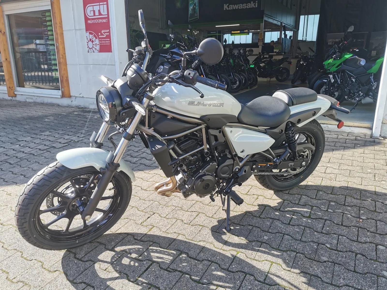 Kawasaki Eliminator 500 NEUFAHRZEUG 2025