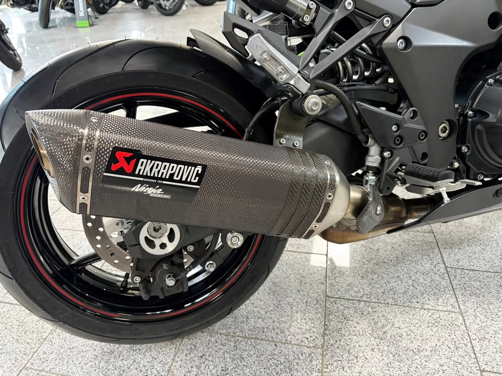 Kawasaki Ninja 1000SX Performance