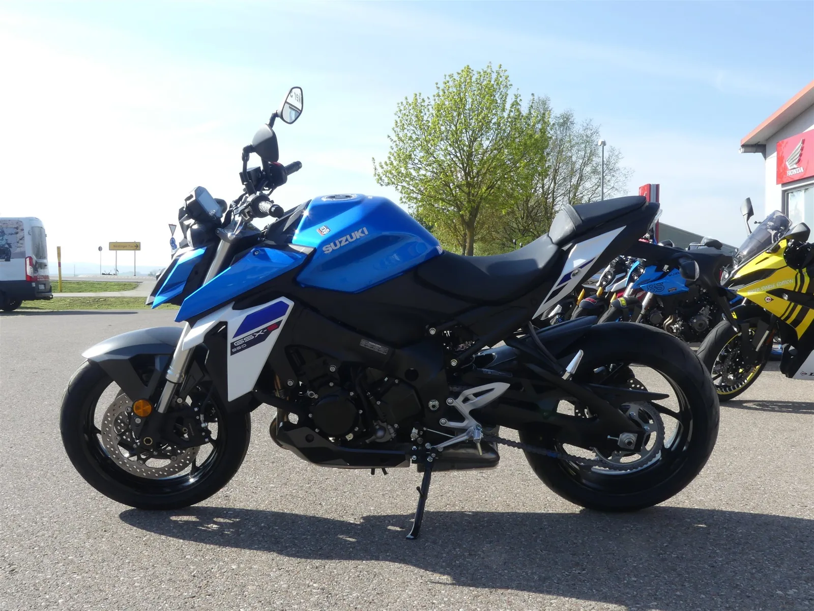 Suzuki GSX-S950 MJ 25 - Top Zustand - HU/AU Service Neu