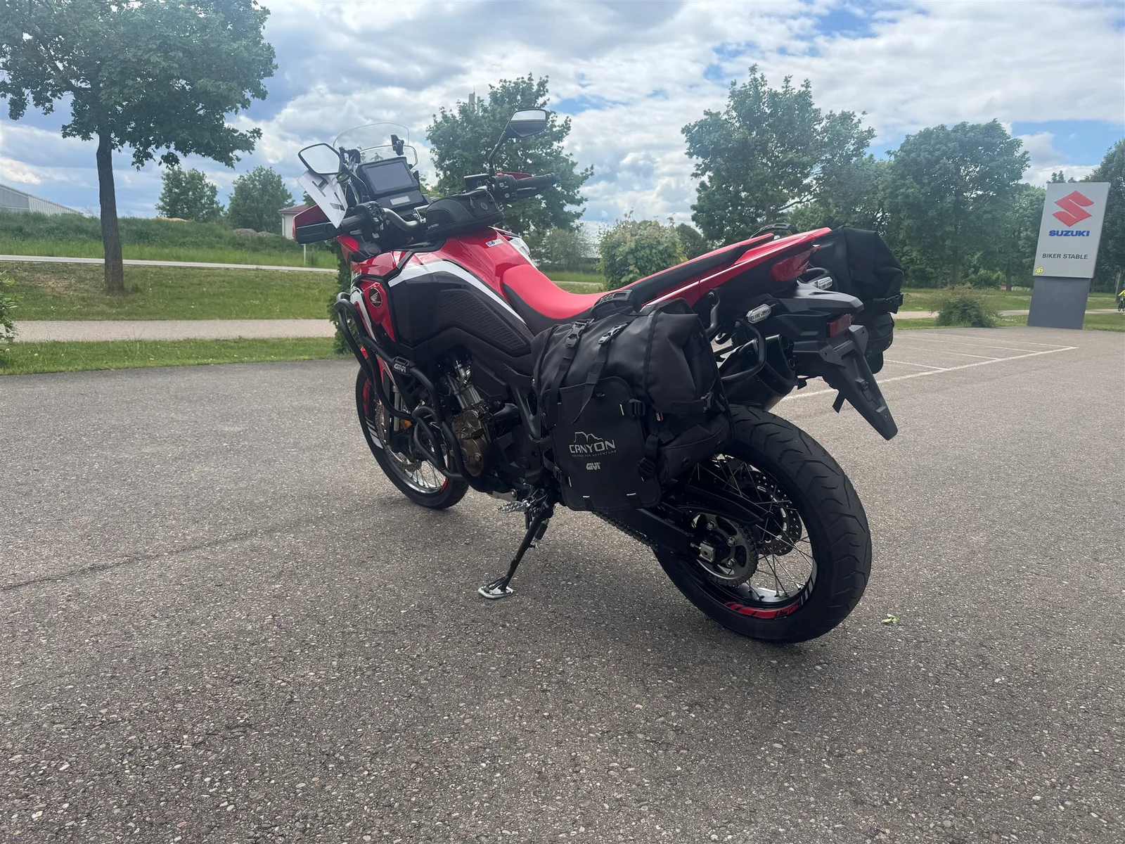 Honda CRF1000L Africa Twin DCT Top Zustand, Viel zubehör