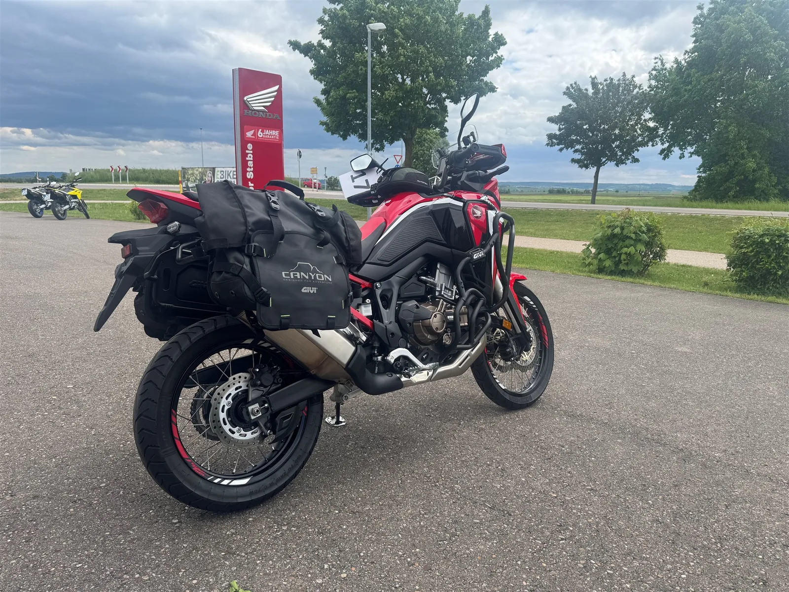 Honda CRF1000L Africa Twin DCT Top Zustand, Viel zubehör