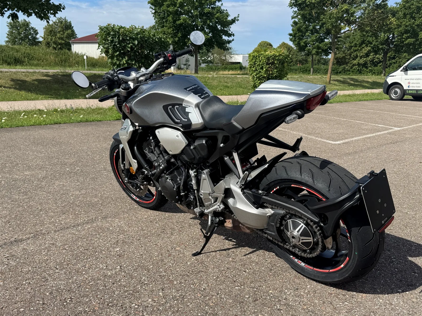 Honda CB1000R+ Kundendienst Neu, Top Zustand
