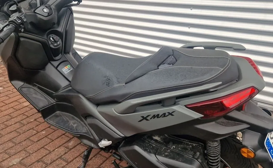 Yamaha XMAX 300