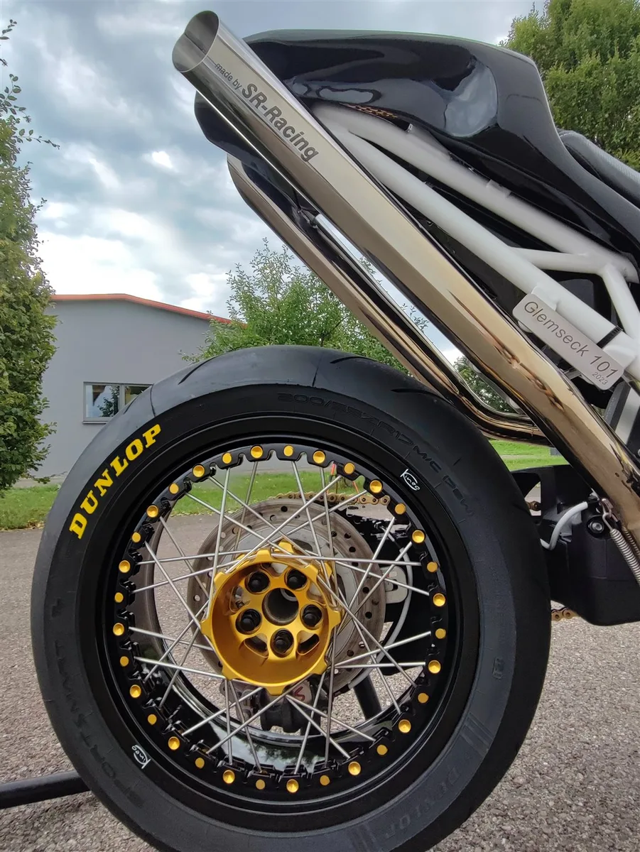 Honda CB750 Hornet WINNER BIKE - EINZELSTÜCK
