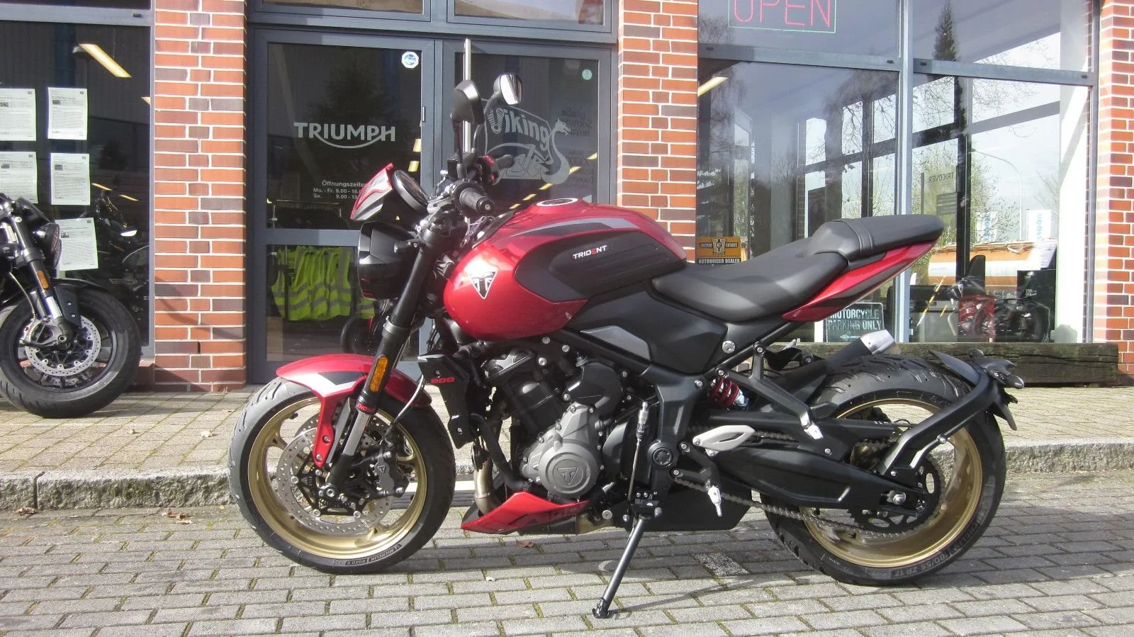 Triumph Trident 800