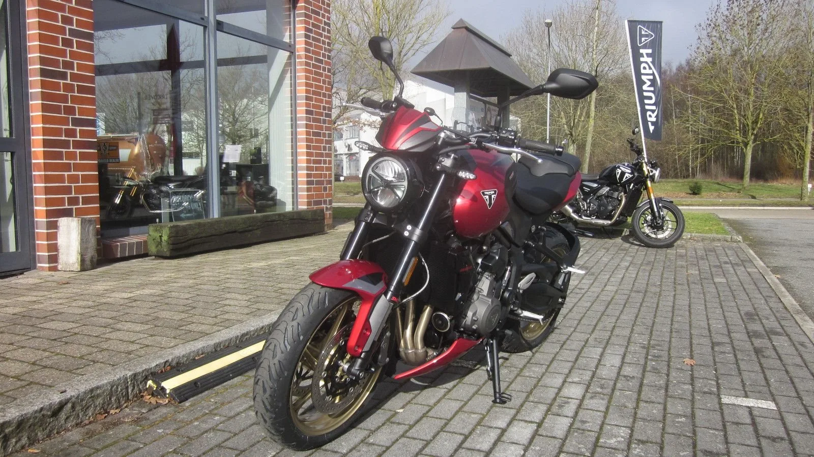 Triumph Trident 800
