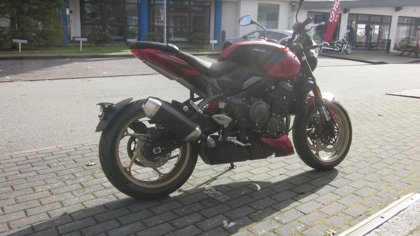 Triumph Trident 800