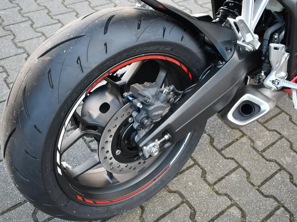 Honda CBR650R E-Clutch