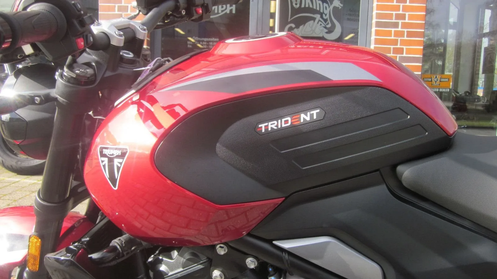 Triumph Trident 800