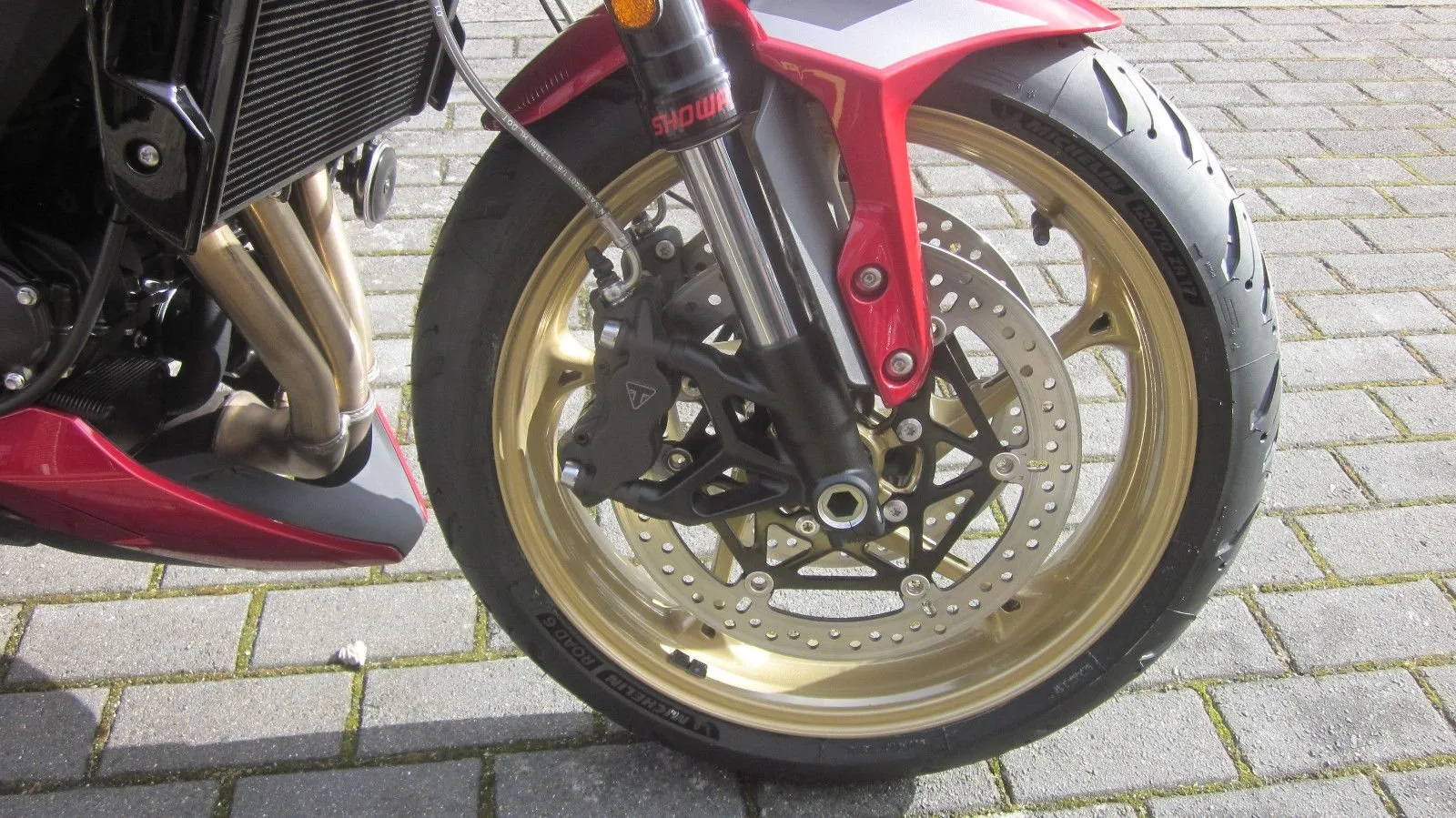 Triumph Trident 800