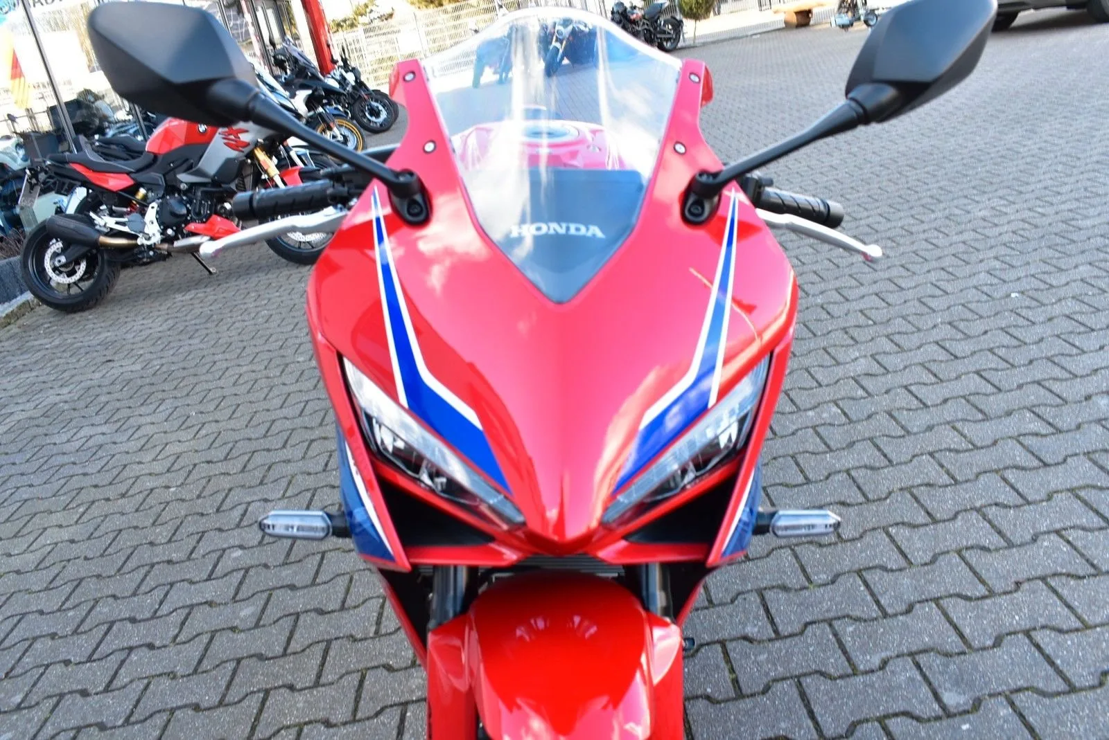 Honda CBR650R E-Clutch