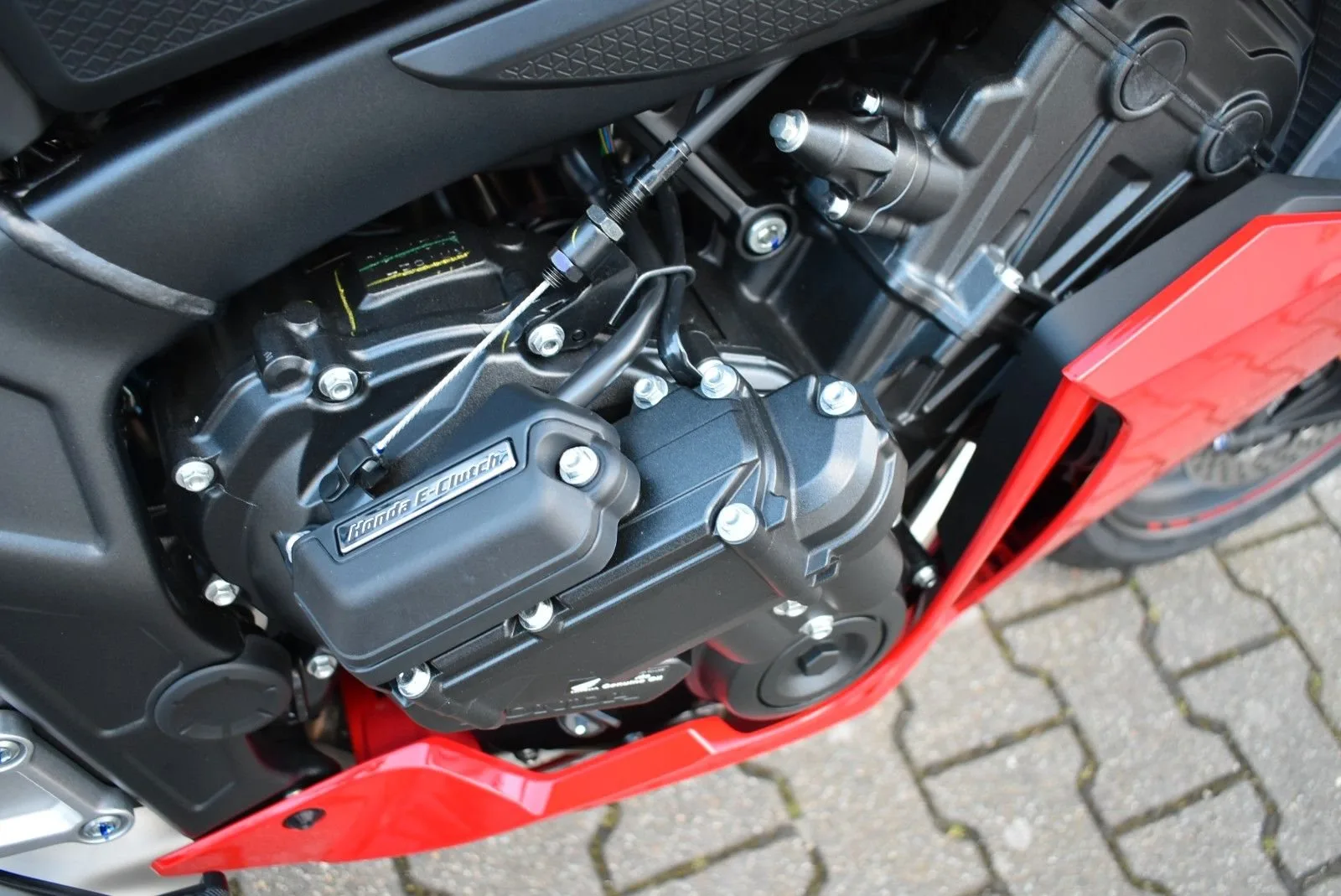 Honda CBR650R E-Clutch