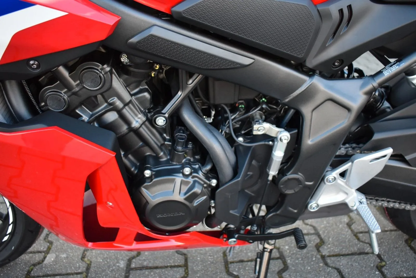 Honda CBR650R E-Clutch