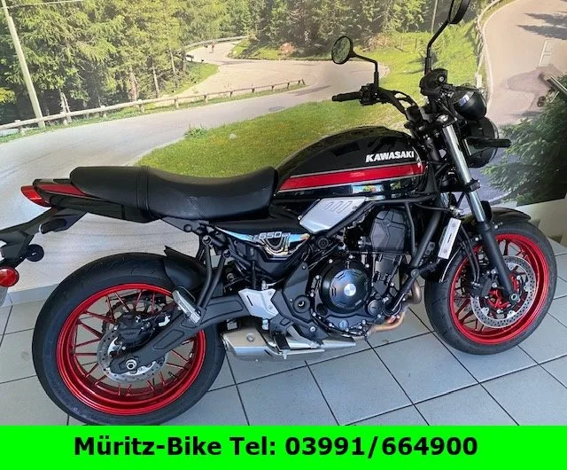 Kawasaki Z650 RS Vorführmotorrad