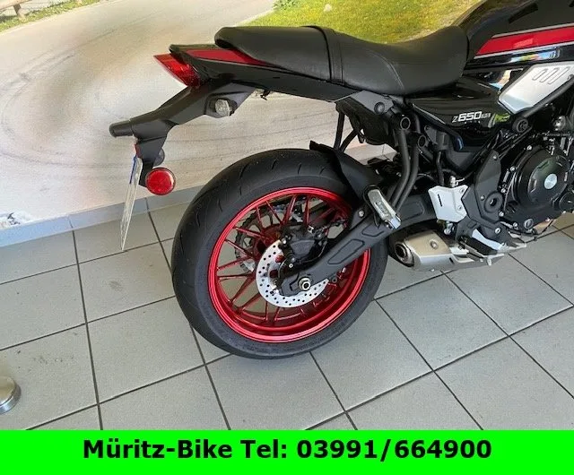 Kawasaki Z650 RS Vorführmotorrad