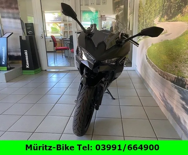 Kawasaki Ninja 500 SE Vorführmotorrad