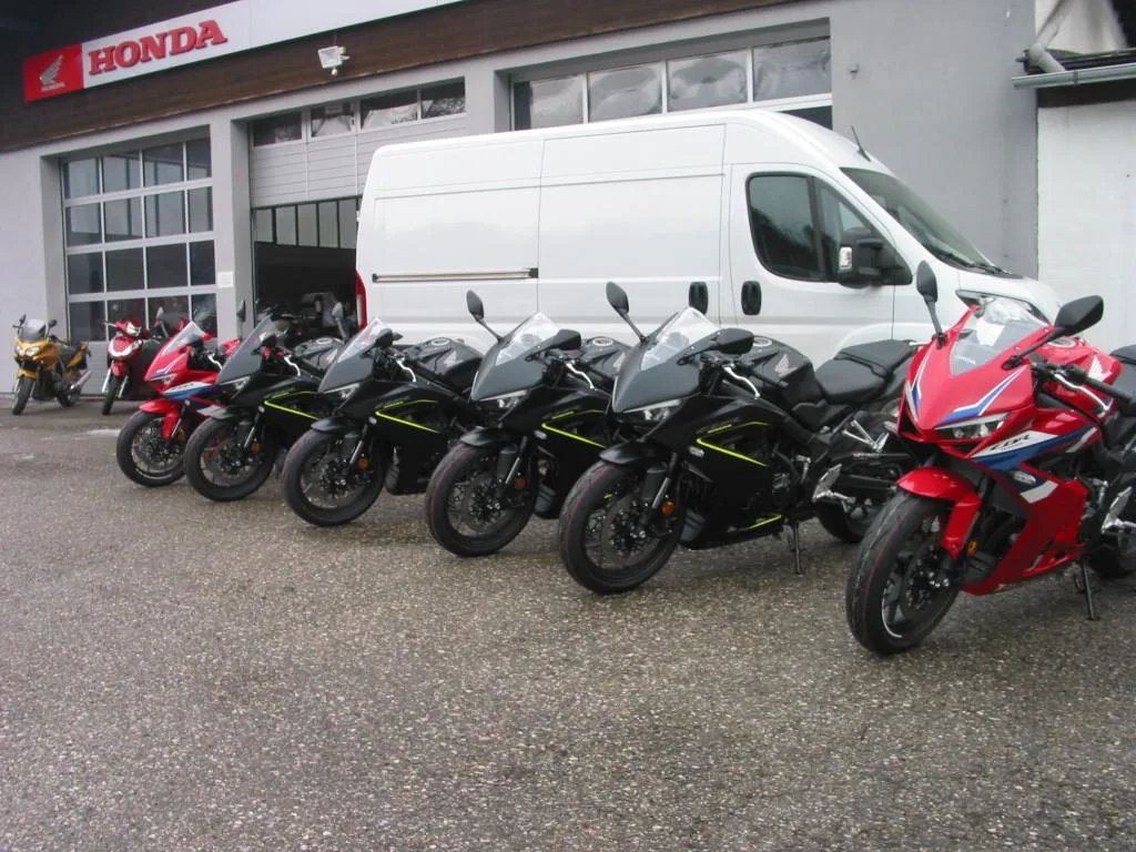 Honda CBR650R E-Clutch Sofort verfügbar