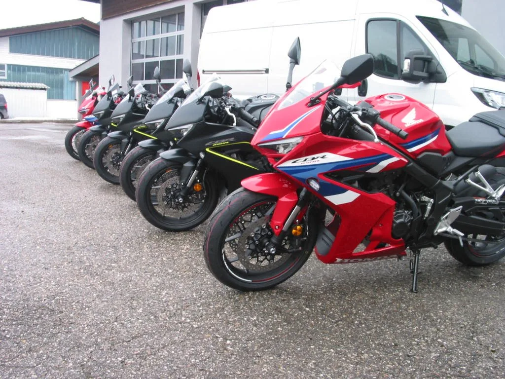 Honda CBR650R E-Clutch Sofort verfügbar