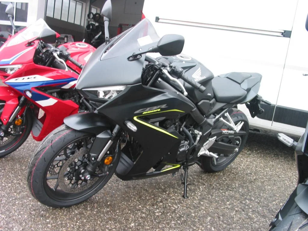 Honda CBR650R E-Clutch Sofort verfügbar