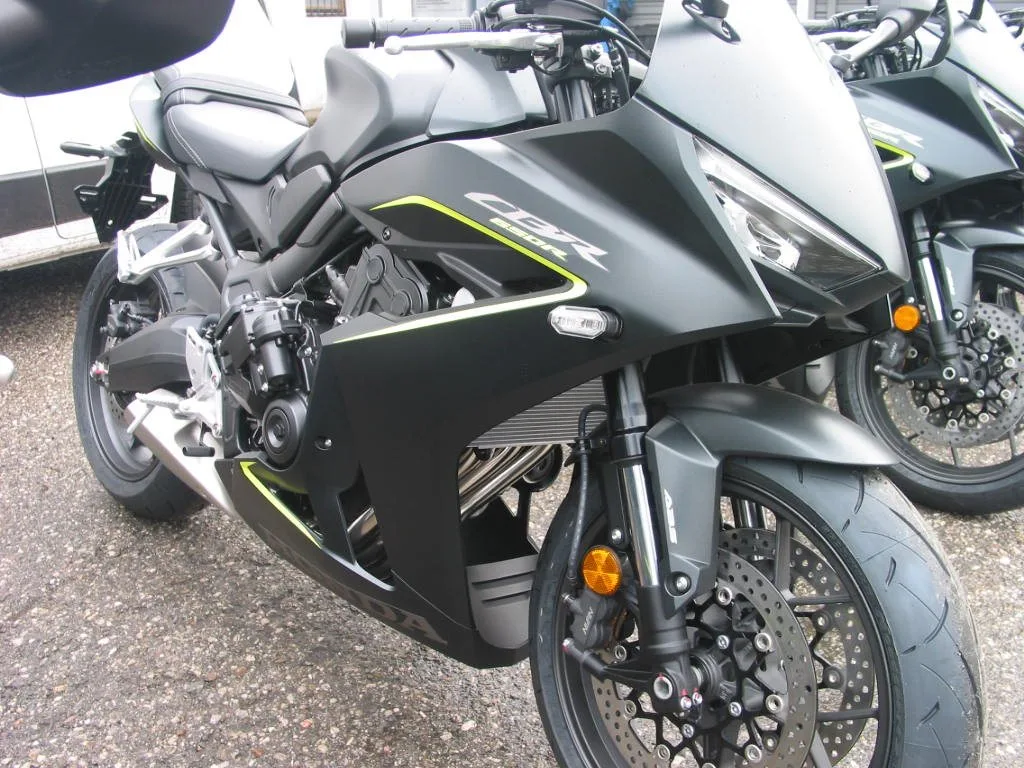 Honda CBR650R E-Clutch Sofort verfügbar