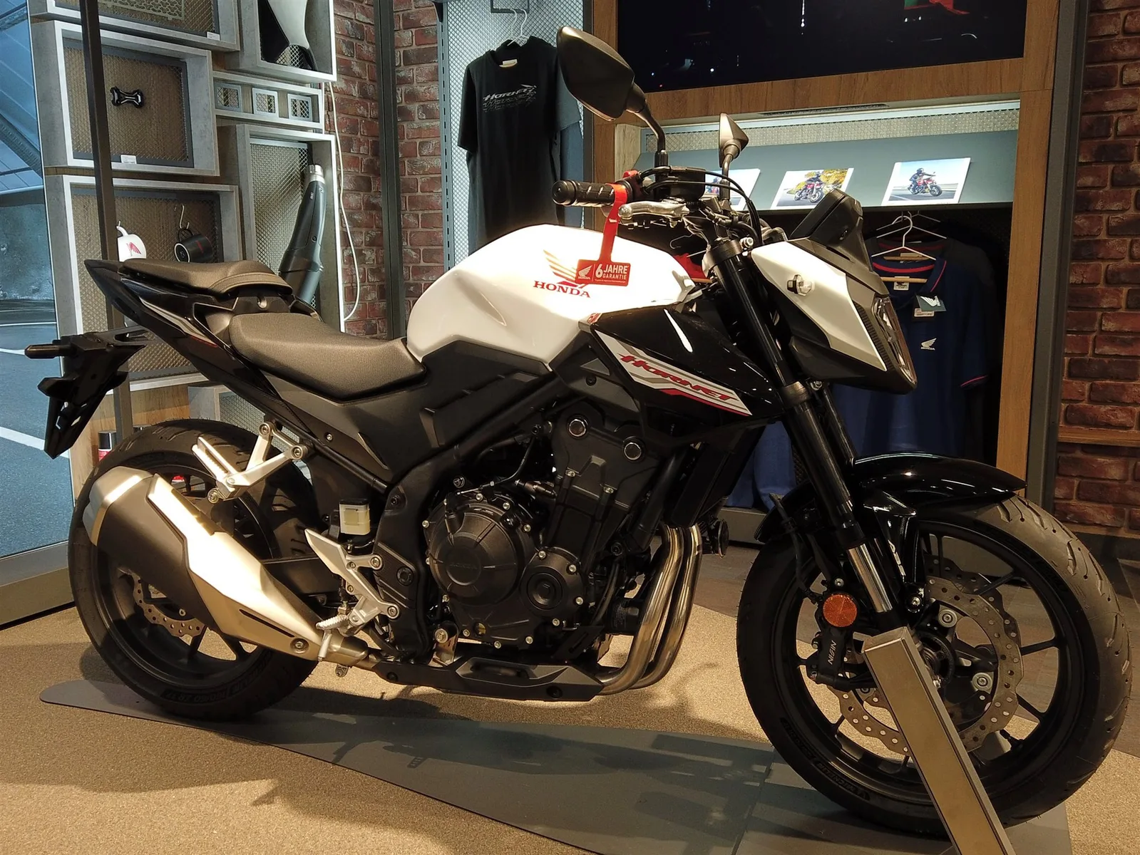 Honda CB500 Hornet 2025
