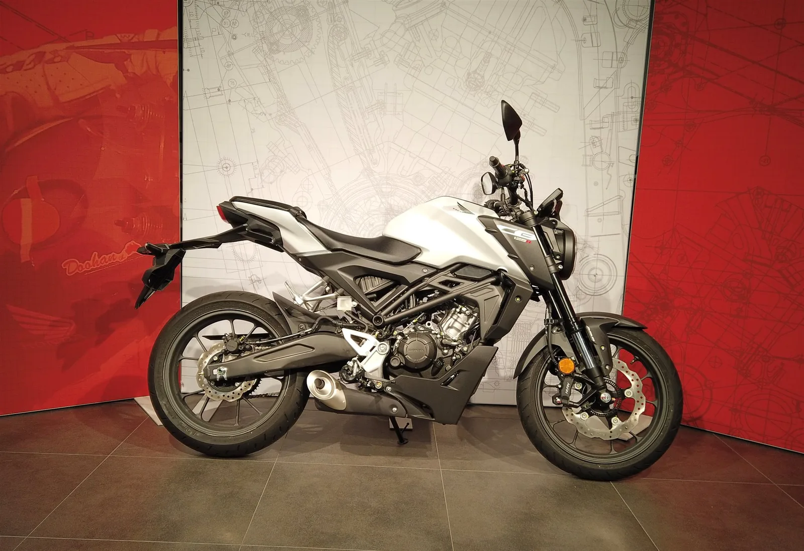 Honda CB125R